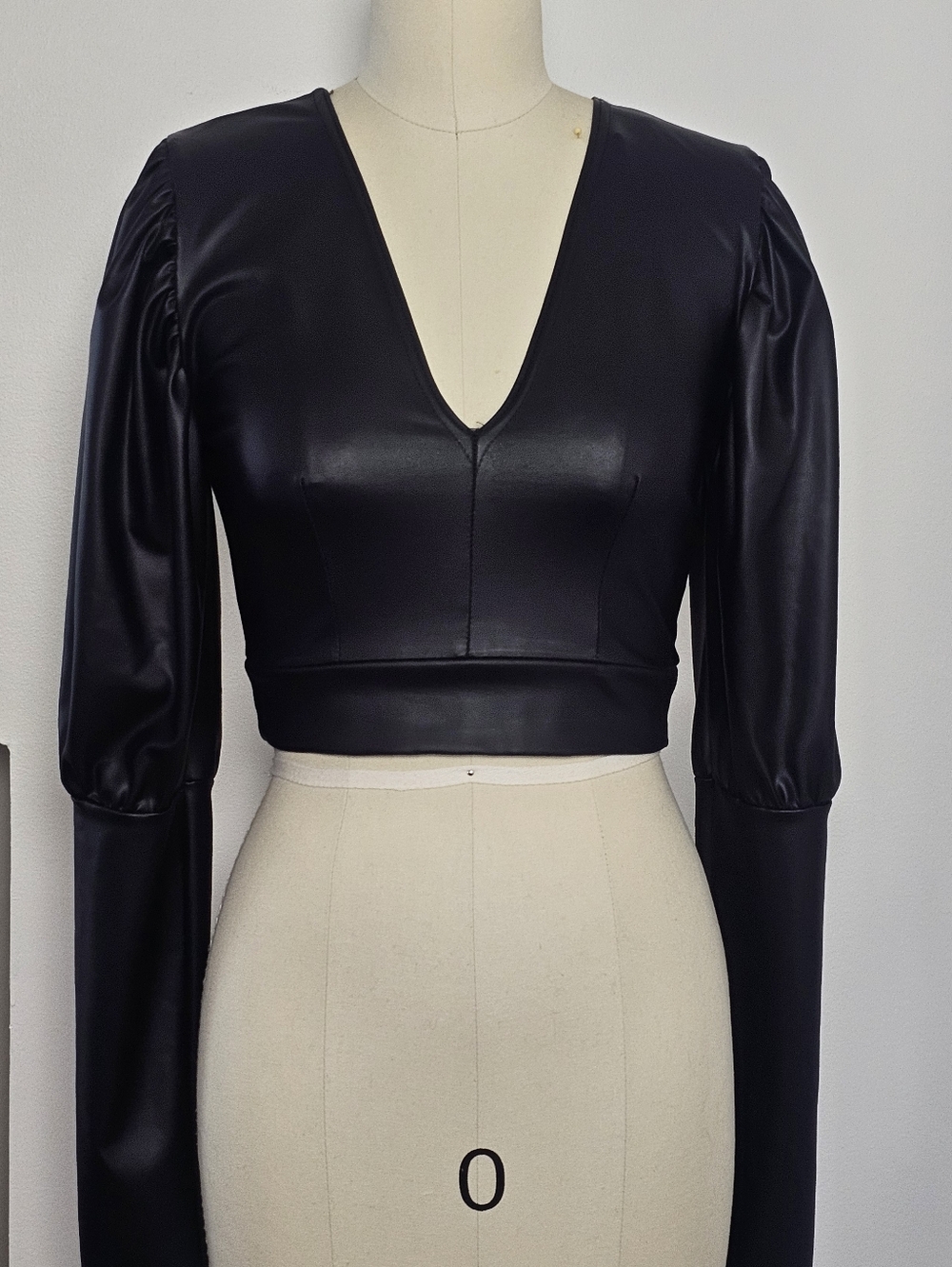 PrettyLittleThing Black Faux Leather V-Neck Crop Top